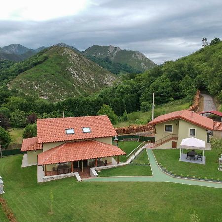 El Campo Mateo Apartamentos Onís Dış mekan fotoğraf