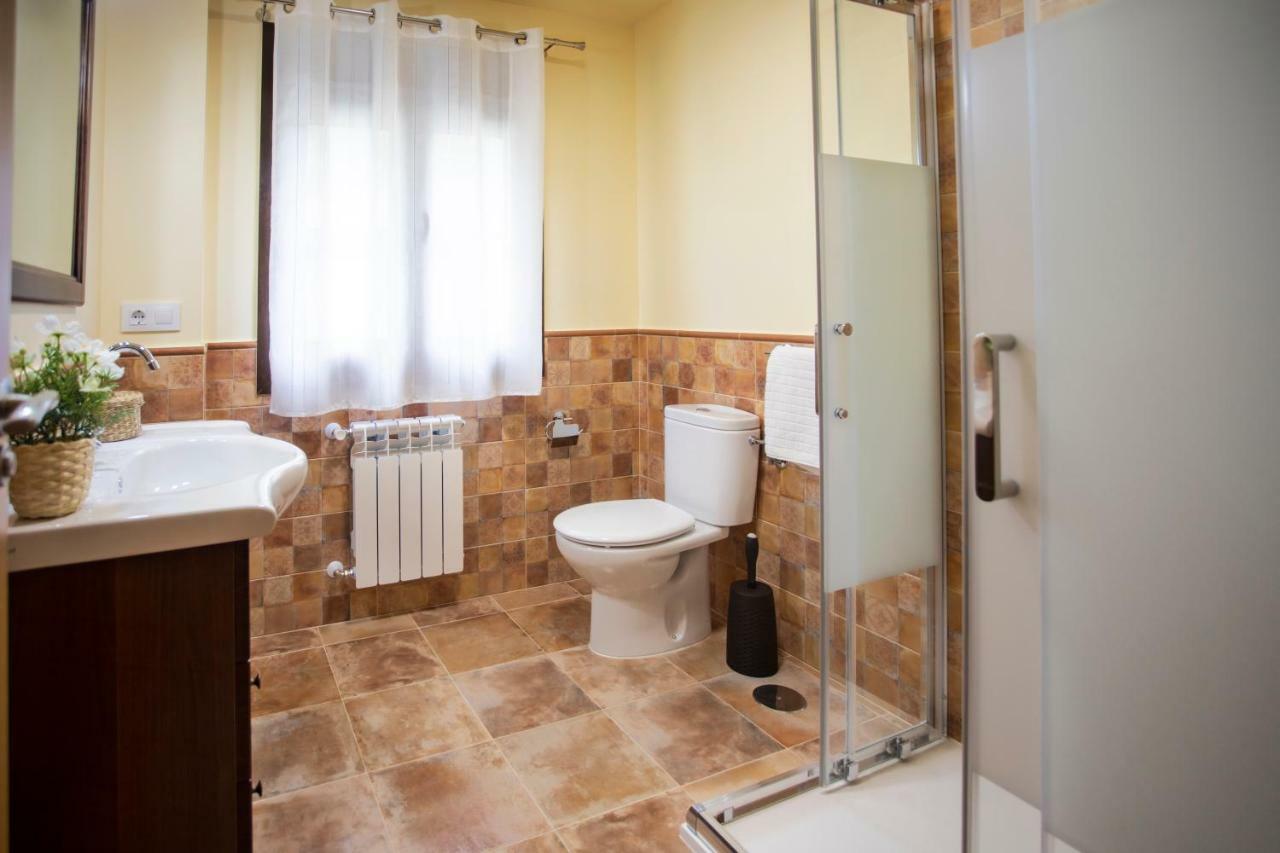 El Campo Mateo Apartamentos Onís Dış mekan fotoğraf