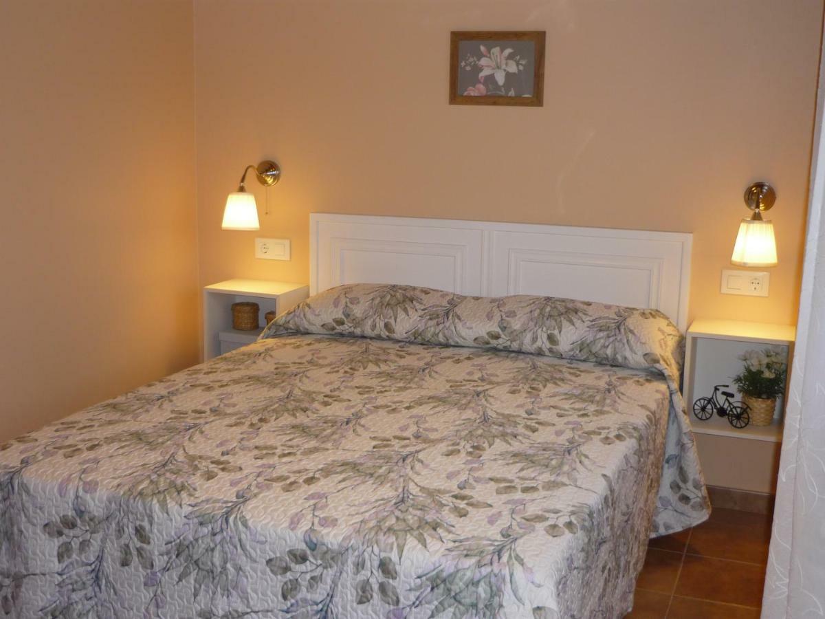 El Campo Mateo Apartamentos Onís Dış mekan fotoğraf